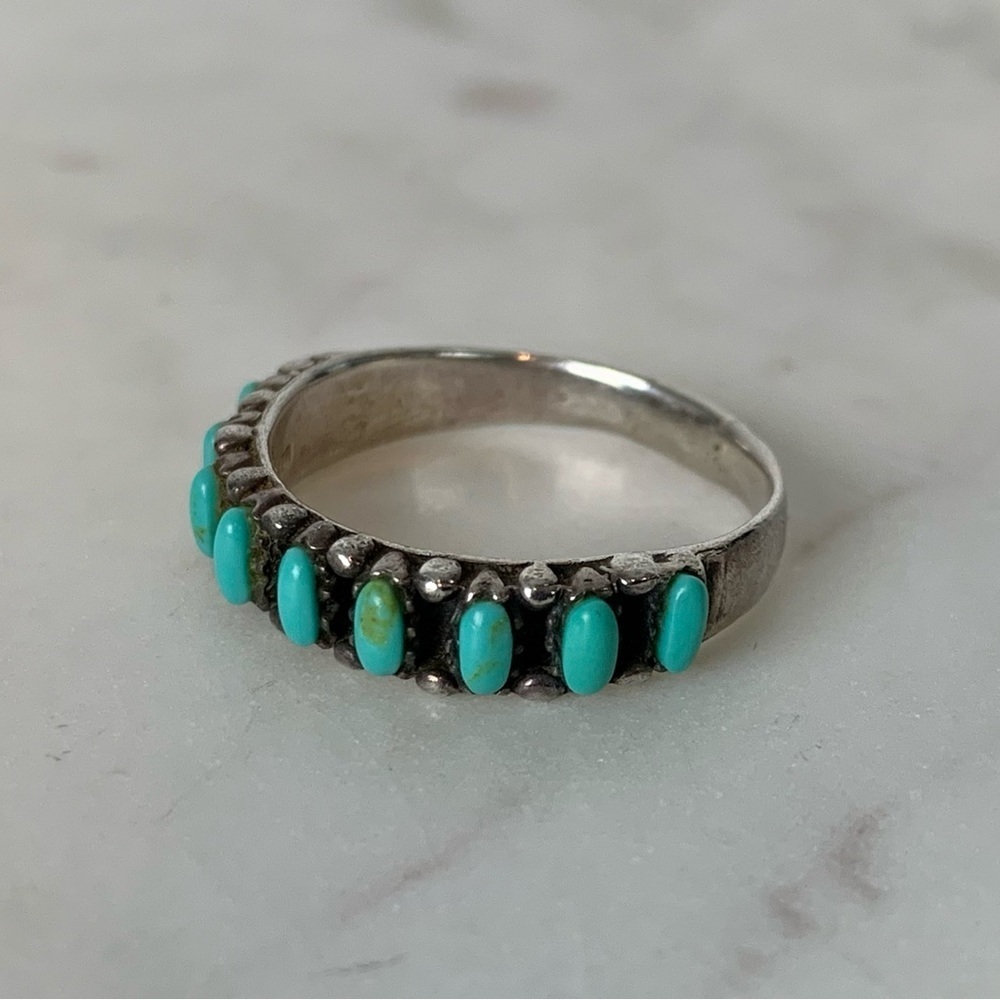 Sterling Silver Turquoise Row Ring - Bright Turquoise Stones